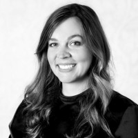 Hana Maclean Funk, Aia