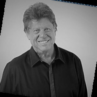 Alan Warner