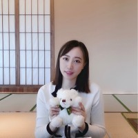 何静怡