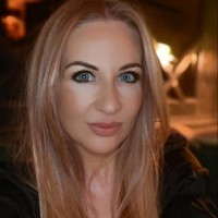 Jennifer Riley