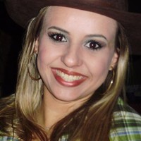 Nágela Caires