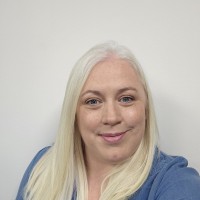 Leanne Giles