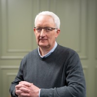 Roger Holmes