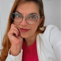Yasmin Gauche