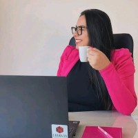 Estefani Carvalho dos Santos