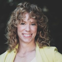 Lesley Suter