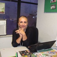 Angélica Mello