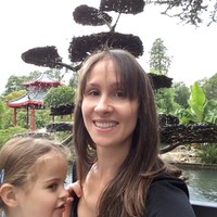 Dr Sarah Roberts-Lewis