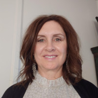 Laurie Molnar