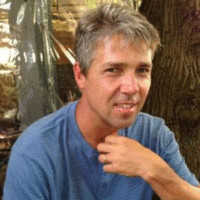 Lee Shields