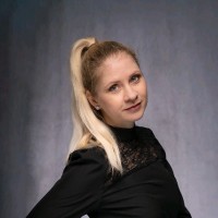 Eva Jeseničnik