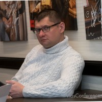 Олег Власенко