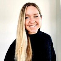Gretchen Holzapfel