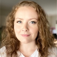 Stephanie Barr (Dakin)