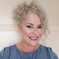 Jayne Dale
