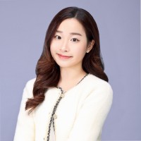 Esther Li