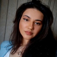 Laman Almuradova
