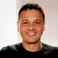 Israel Ferreira