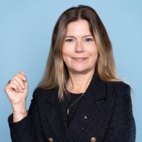 Özlem Özer