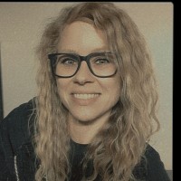 Natalie Bates
