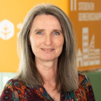 Julia van der Valk