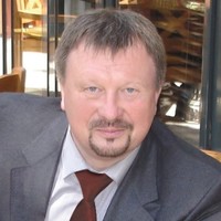 Boriss Doņņikovs, M.D.