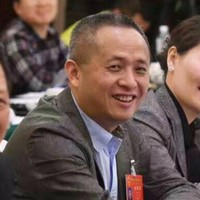 Max Ouyang