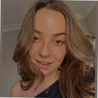 Pelin Çolak