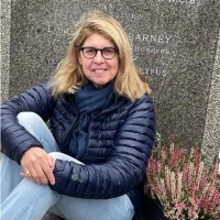 Suzanne Stroh