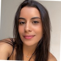 Isadora Bernardes