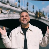 Anthony BabkineAnthony Babkine is an Influencer