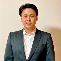 高田泰典