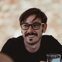 Max Cavanas