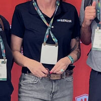 Robyn Mcmaster