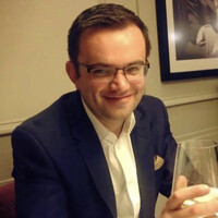 Iain Holt