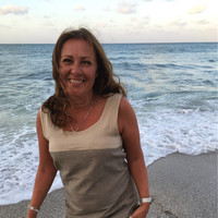 Karen Kelly