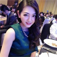 Chloe W.