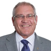 Kelvin Holmes