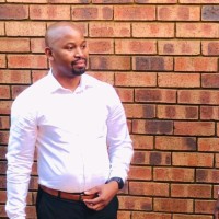 Clive Mukhari, Professional Accountant (Sa)