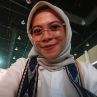 Anike L Putri