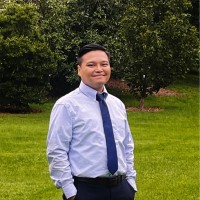 Neil Hoàng