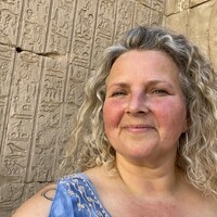 Esther Foppen ★ leert je ‘schijt hebben’