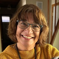 Lisa Farnham