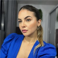 Isabela Meneses