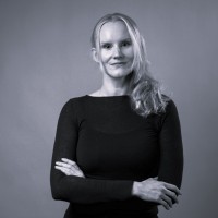Laura Y.