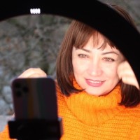 Dr.Homa Khosravi