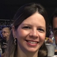 Elizabete Andrade Caires