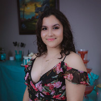 Kelly Loza