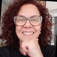 Vânia Sousa Zuliani