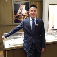 Hugh（Rujia） Wang